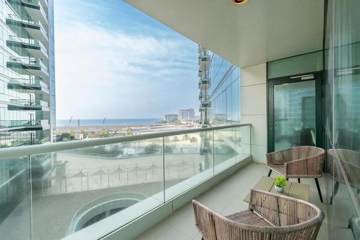Apartment Premium 3-Bedroom With Direct Beach Access In Jbr Dubai